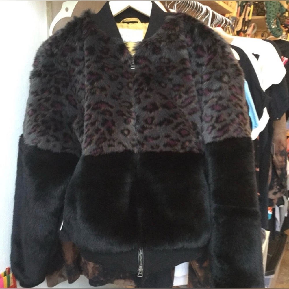 Faux Fur Leopard 2 Tone Jacket